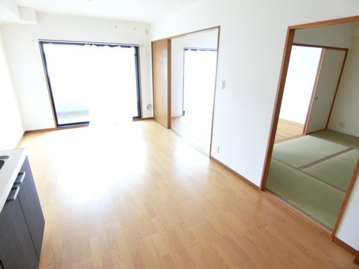 兵庫県西宮市樋之池町(マンション)の賃貸物件の居間