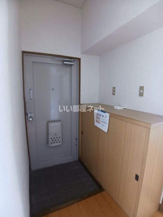 中筋マンションの玄関