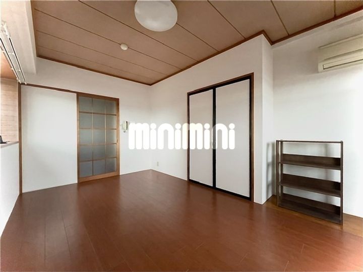 クレール小林の内装