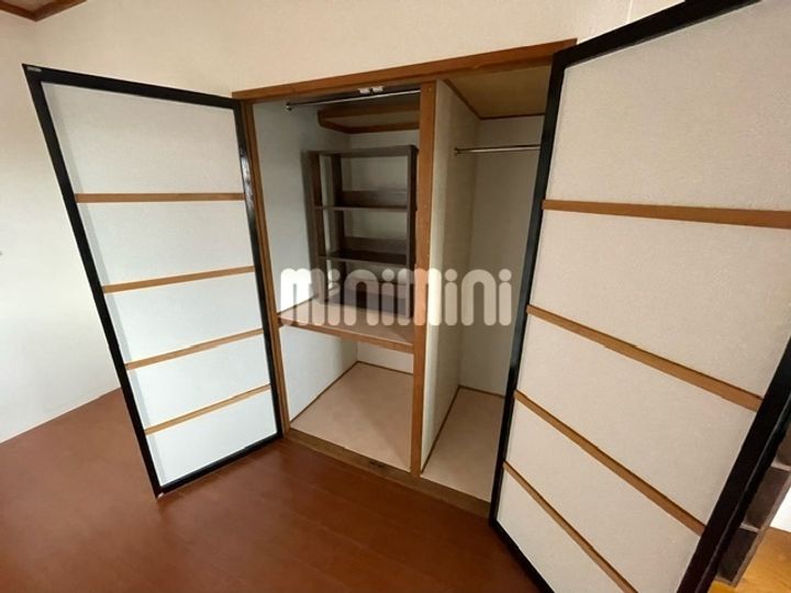 クレール小林の内装