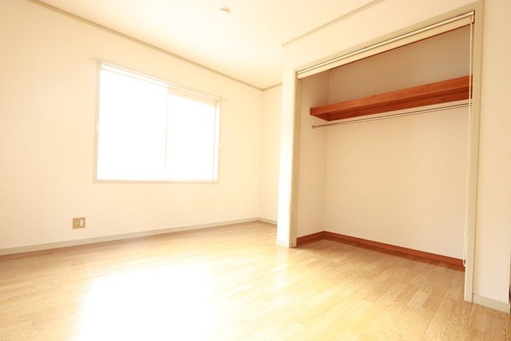 ハイツキナセの居間