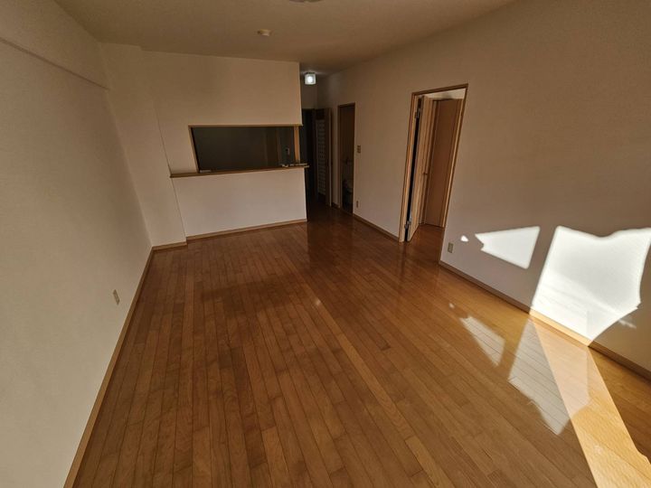 岡山県岡山市北区東島田町1(マンション)の賃貸物件の居間