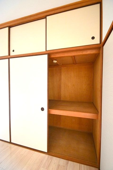 白鳳ビルの内装