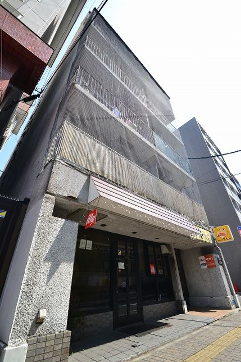 白鳳ビルの外観