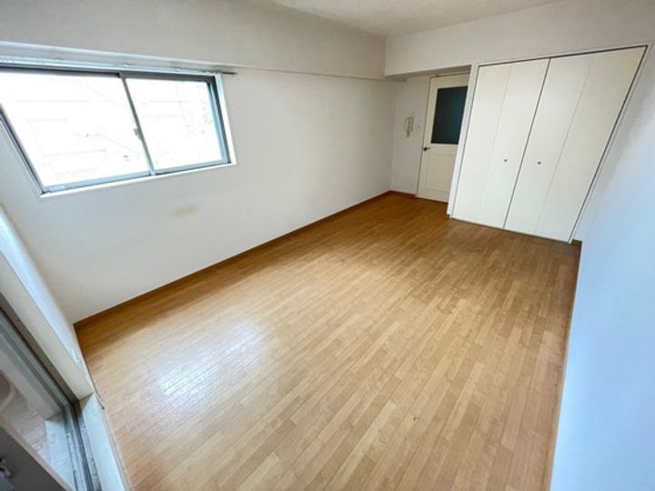 第21友建ビルの内装