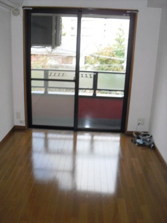 東京都杉並区和田3(マンション)の賃貸物件の居間