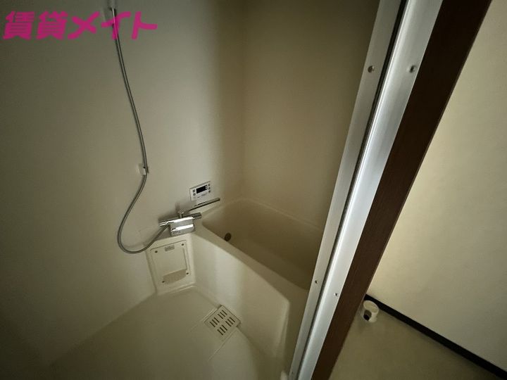 ファミール97の風呂