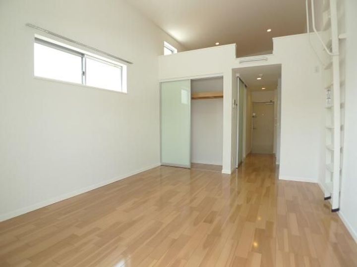 ヴィバーチェ千住の居間