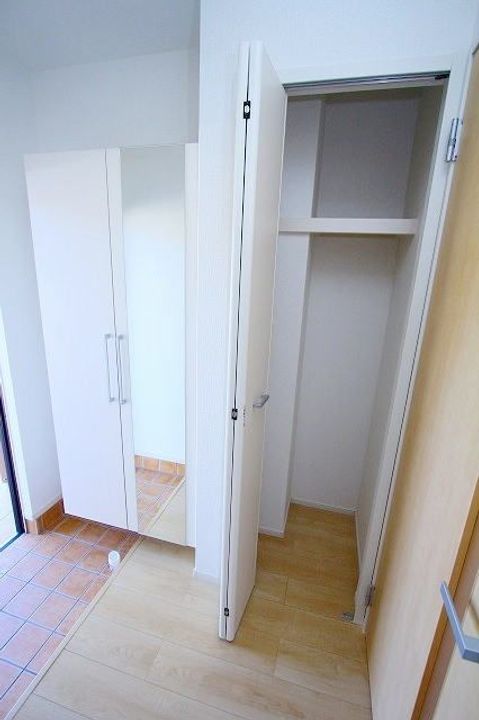 サニーガーデンBの玄関