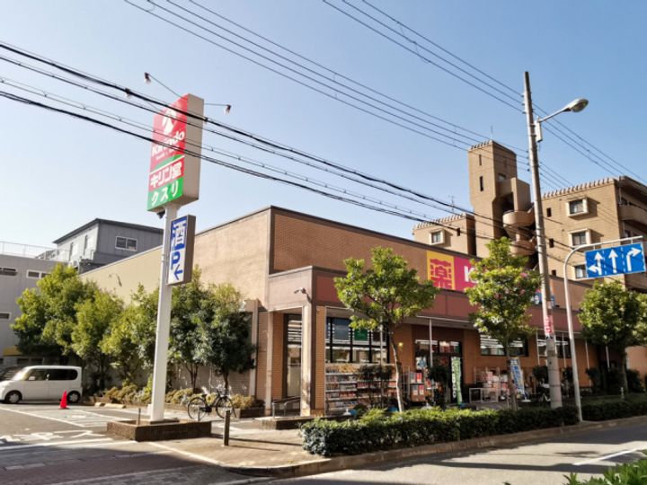 ラヴィアンフルールの周辺