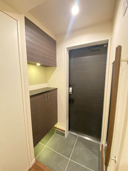 西浜田レジデンスの玄関