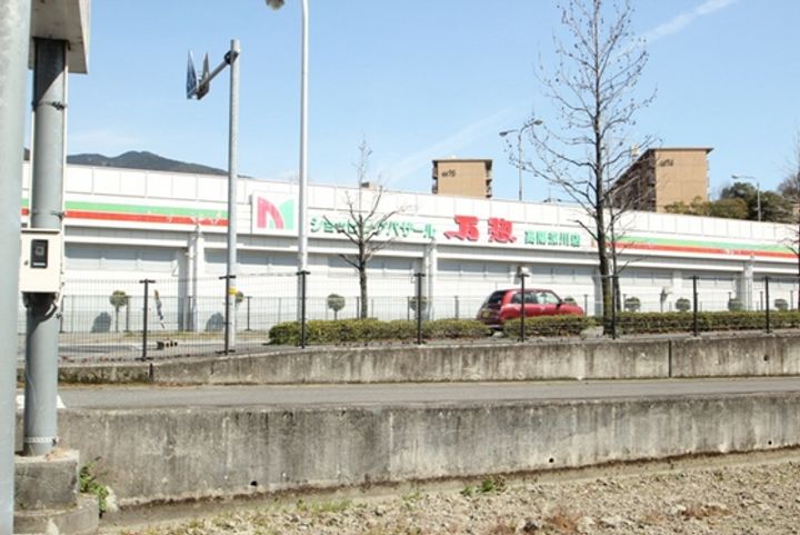 石本ビルの周辺