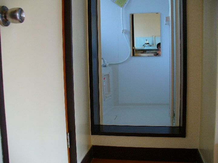 岡山県倉敷市松島(マンション)の賃貸物件の玄関