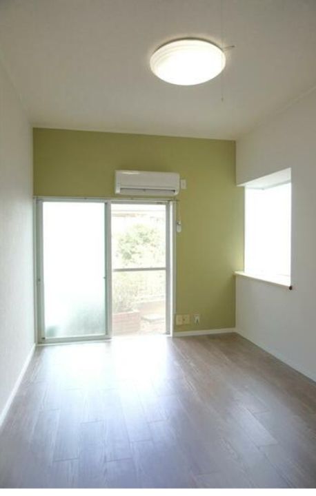 グリーンハイムK1の居間