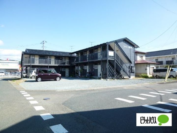 ファミーユ都南Bの地図