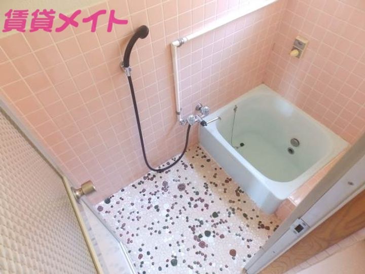 三重県松阪市五反田町5(一戸建)の賃貸物件の風呂