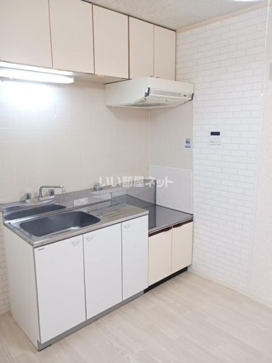 大阪府和泉市伯太町2(マンション)の賃貸物件のキッチン