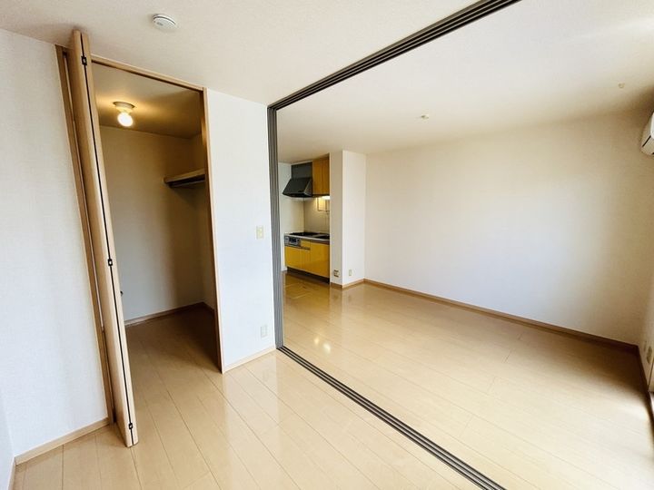 サニーライフの居間