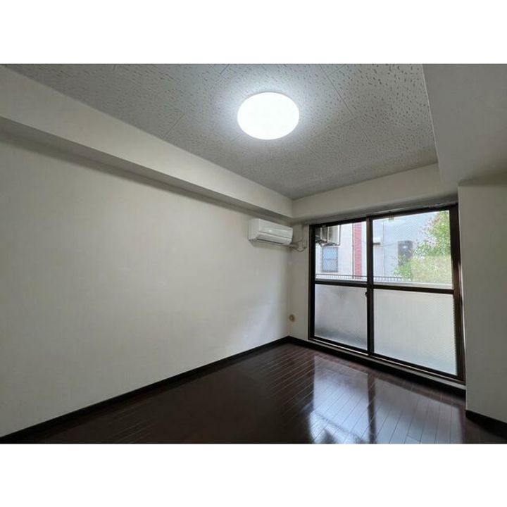 神奈川県横浜市戸塚区上倉田町(マンション)の賃貸物件の居間