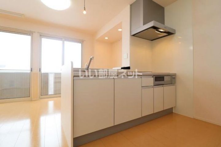 新潟県上越市栄町1(アパート)の賃貸物件のキッチン