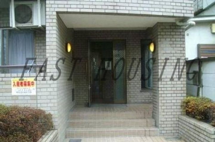 東京都中野区南台4(マンション)の賃貸物件の地図