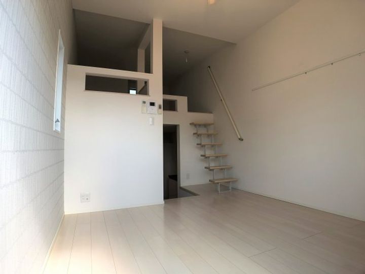 ラ・フォーレ東照宮の居間