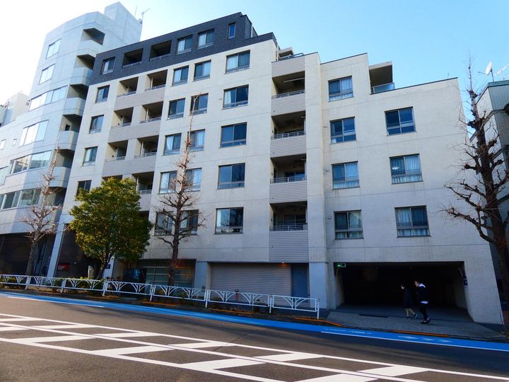 コンフォリア原宿の外観