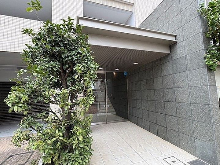 東京都文京区本駒込1(マンション)の賃貸物件の地図