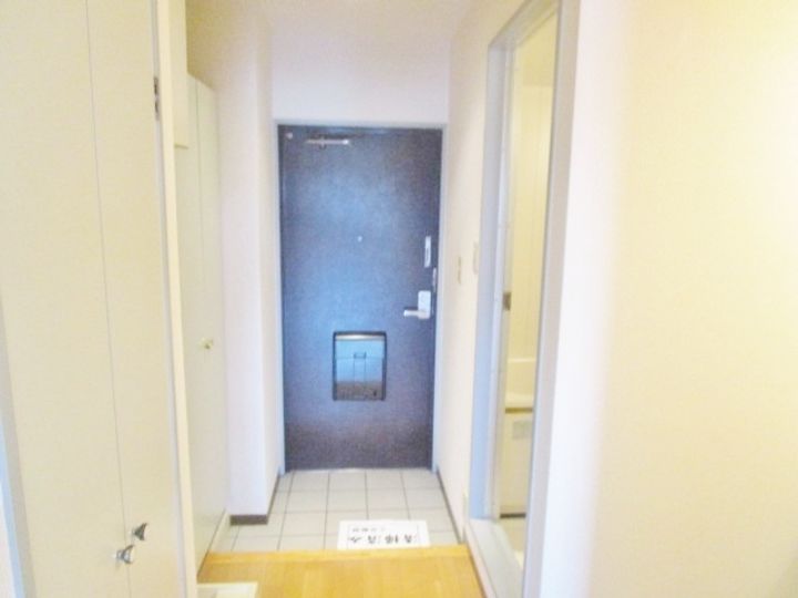 アンクレージュの玄関