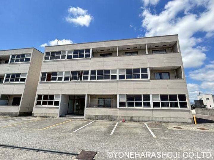 ラポール文殊の外観