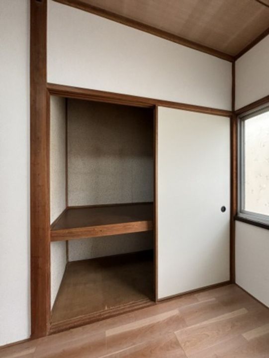 Awesome TAGATAの内装