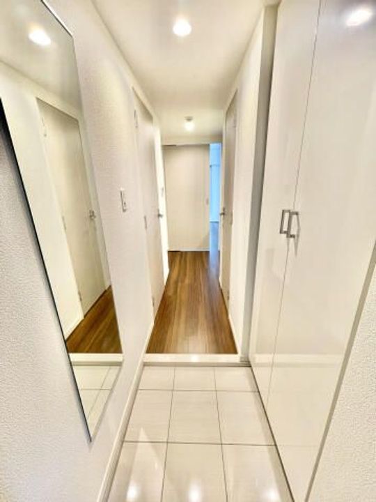 東京都世田谷区大原1(マンション)の賃貸物件の玄関