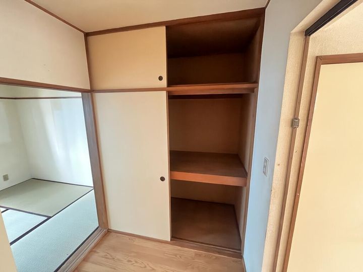 昌栄コーポの内装