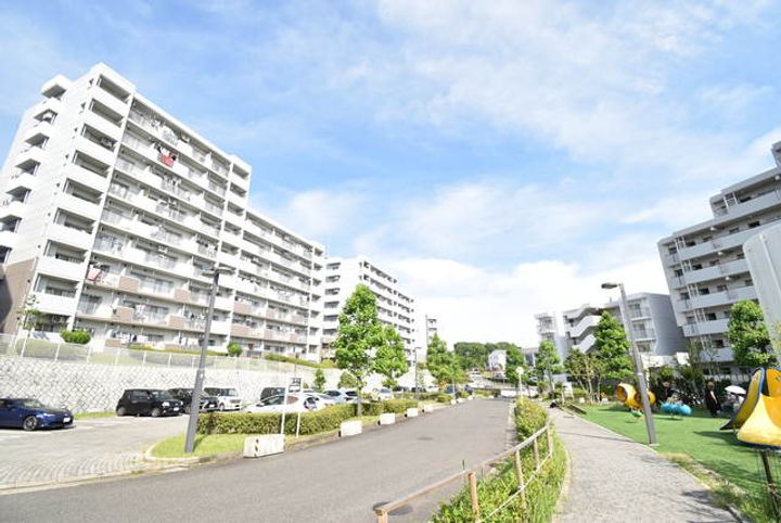 UR日進香久山花の街の地図