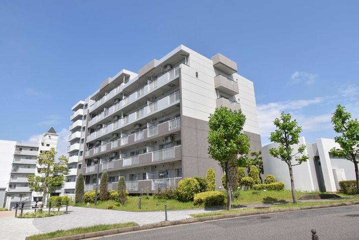 UR日進香久山花の街の外観