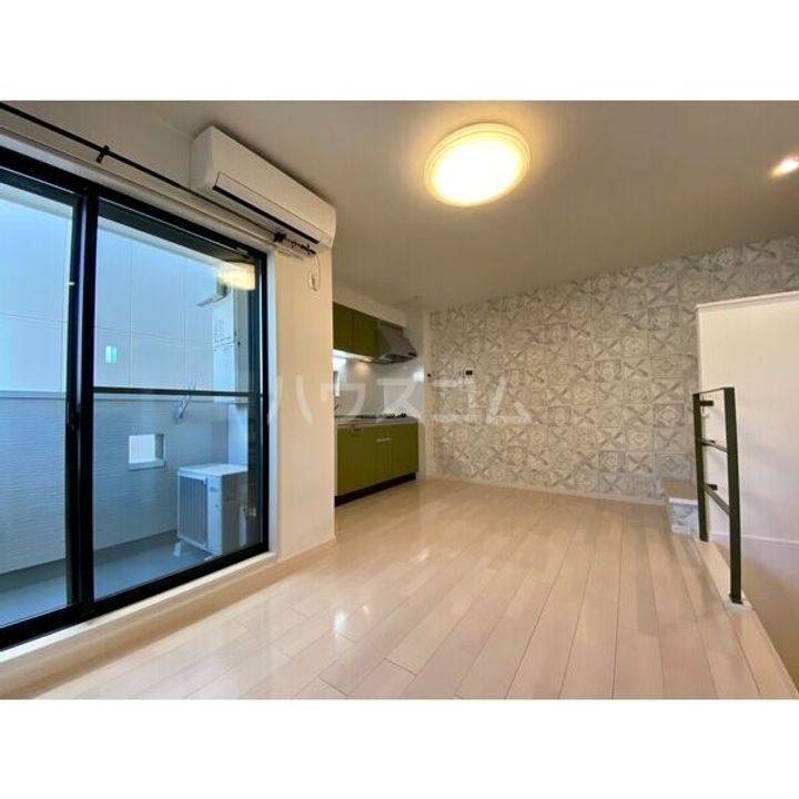 Castana黄金のキッチン