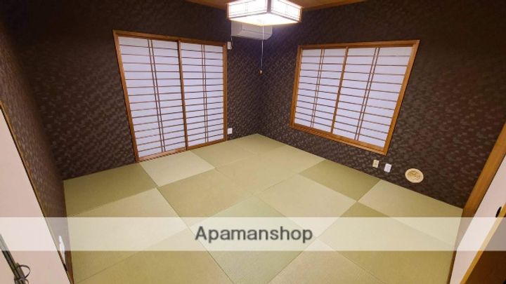 府中市栄町3丁目1Fの居間