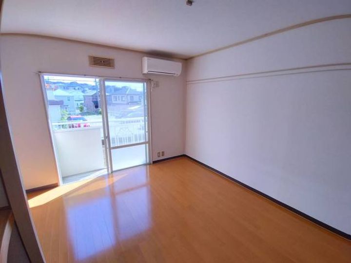 サンリバティVIの居間