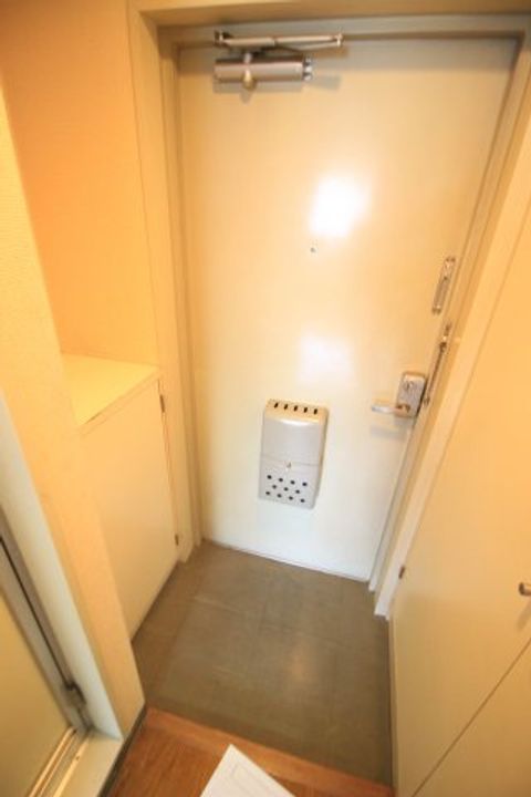 東京都江戸川区西葛西2(マンション)の賃貸物件の玄関
