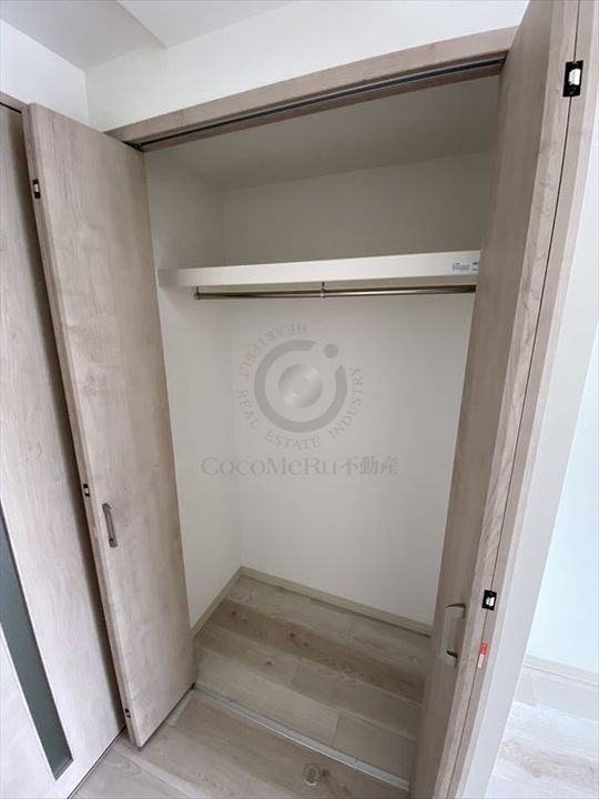 セオリー大阪EAST DOORの内装