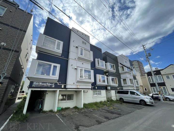 ベルメゾン琴似B棟の外観