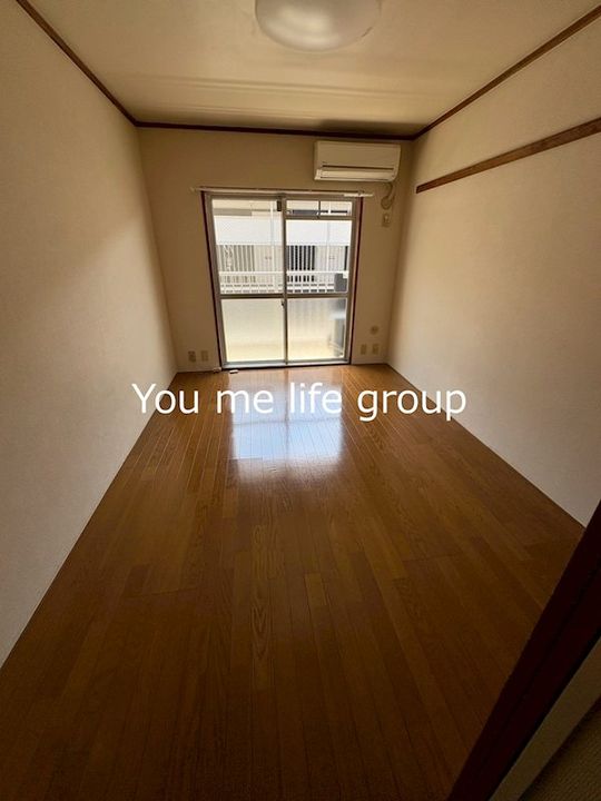 神奈川県横浜市戸塚区下倉田町(マンション)の賃貸物件の居間