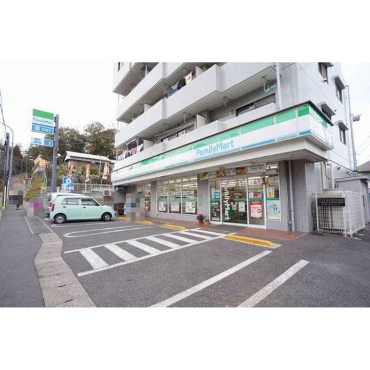 ブルームステージの周辺