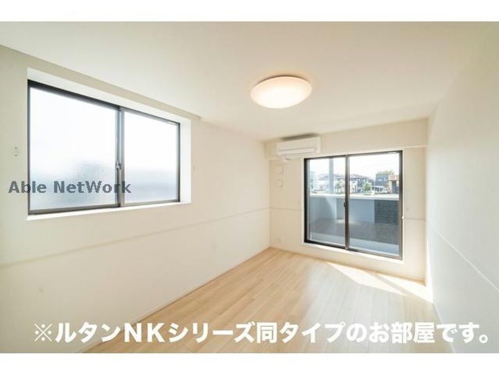 茨城県古河市女沼(アパート)の賃貸物件の居間