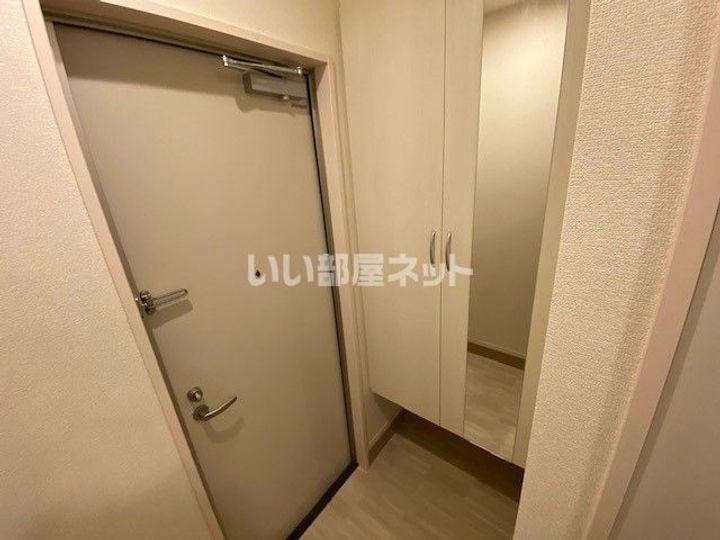 Dream House Bの玄関