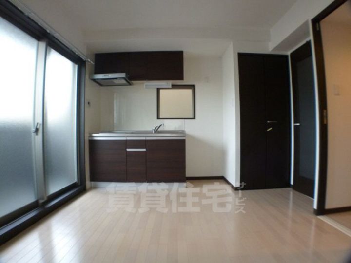 Residence西小路小米町の居間