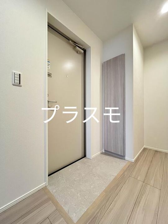 SUNRISE武里駅前の玄関
