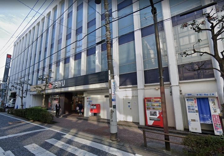 レーブカルチェの周辺