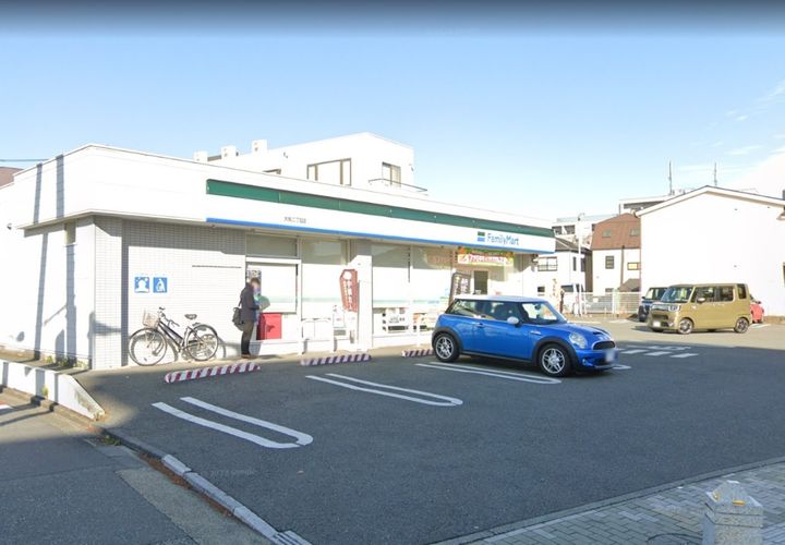 レーブカルチェの周辺