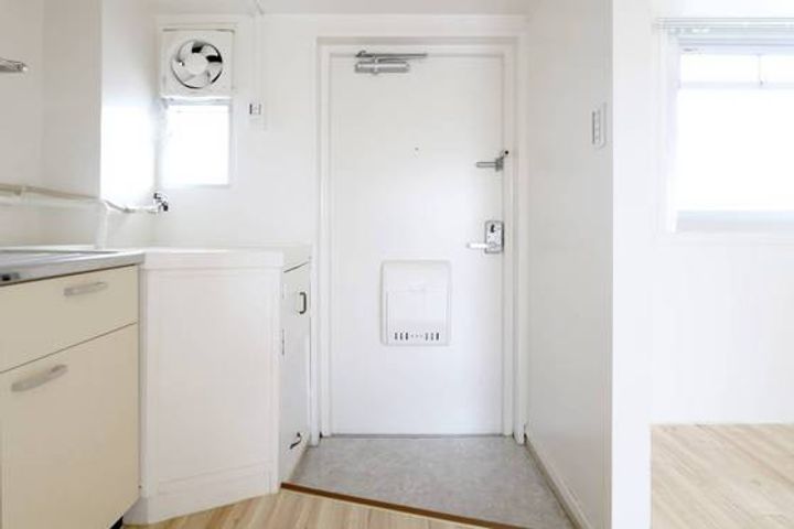 ビレッジハウス松崎1号棟の玄関